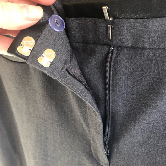 Women’s dress slacks - Picture 4 of 8